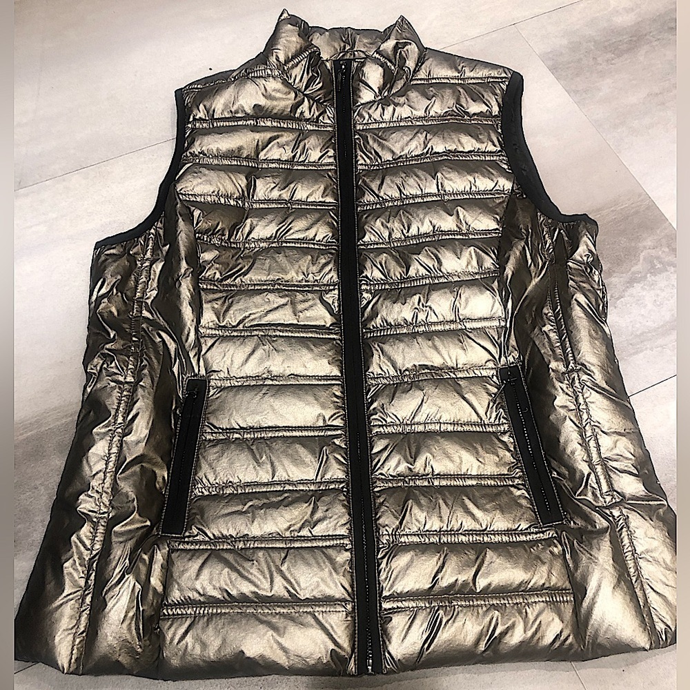 ELANA WANG Down Feathers Quilted Puffer Vest, Metallic Gold Bronze